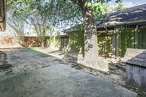 Explore Houston & Beyond! Spring Home w/ Backyard