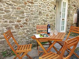 3 Moult Farm Cottages
