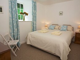 3 Moult Farm Cottages