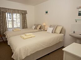 3 Moult Farm Cottages