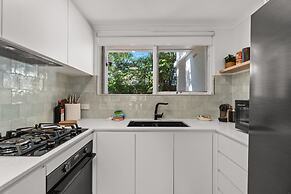 Stylish 2-bed Townhouse in Leafy Hyde Park