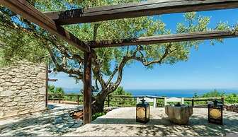 Villa Poseidon Master Suite