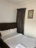 ELLEX SLEEVES APARTMENT