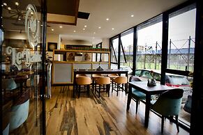 Le Basilic Addis Hotel Apartment & Spa