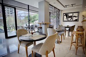 Le Basilic Addis Hotel Apartment & Spa