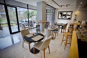 Le Basilic Addis Hotel Apartment & Spa
