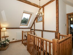 Upper Home Farm