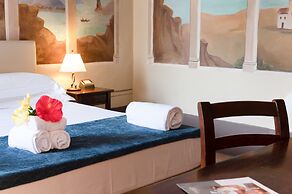 Hotel with swimming pool in Riparbella
