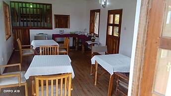 Hotel White Sandcastle Mara Lodge