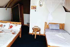 Hotel White Sandcastle Mara Lodge