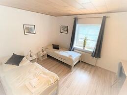 Ellada Restaurant & Hotel