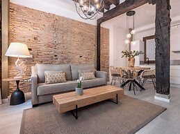 Apartamentos Puerta Elvira Suites 3000