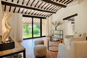 Exclusive Villa & Winery for 4 Persons