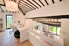 Exclusive Villa & Winery for 4 Persons