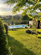Villa D'Aurora Country Suites