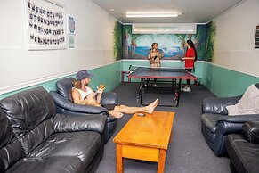 Pacific Coast Lodge and Backpackers