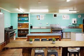 Pacific Coast Lodge and Backpackers
