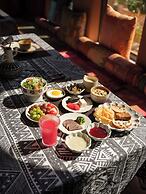 Rizamat Manor Bed&Breakfast