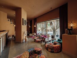 Rizamat Manor Bed&Breakfast