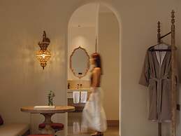 Rizamat Manor Bed&Breakfast