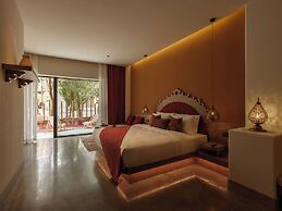 Rizamat Manor Bed&Breakfast