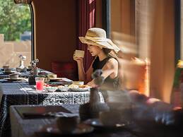 Rizamat Manor Bed&Breakfast