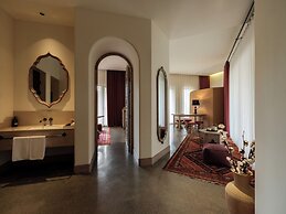 Rizamat Manor Bed&Breakfast