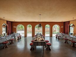 Rizamat Manor Bed&Breakfast