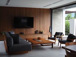 Nimman Private Luxury Pool Villa Resort