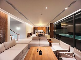 Nimman Private Luxury Pool Villa Resort