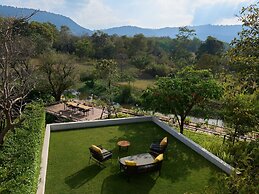Nimman Private Luxury Pool Villa Resort