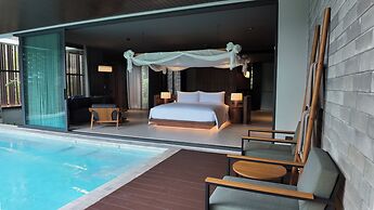Nimman Private Luxury Pool Villa Resort