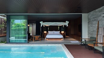 Nimman Private Luxury Pool Villa Resort