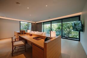 Nimman Private Luxury Pool Villa Resort