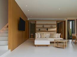 Nimman Private Luxury Pool Villa Resort