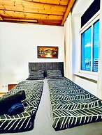 Comfortable 4BR Apt for 12 FAC Platz