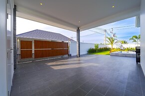Modern 3 Bedroom Villa AS1