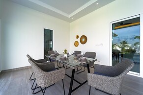 Modern 3 Bedroom Villa AS1