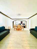 Comfortable 2BR Apt for 7 Guests