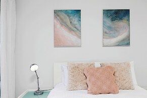 Walk to Beach Coastal Home in Coogee