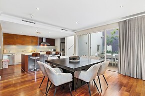 Walk to Beach Coastal Home in Coogee