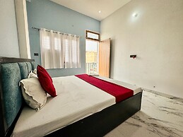 Hotel radha Aradhya Sadan