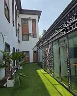 Decorum Apartments
