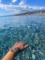 I Puritani on the beach