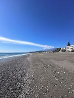 I Puritani on the beach