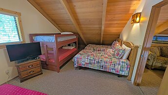 Pine Needle 2 4 Bedroom Condo