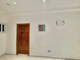 Charming 2 Bedroom House in Vibrant Ablekuma Olebu