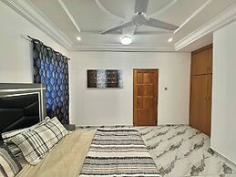 Charming 2 Bedroom House in Vibrant Ablekuma Olebu