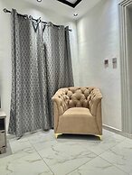 Charming 2 Bedroom House in Vibrant Ablekuma Olebu