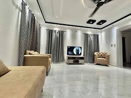 Charming 2 Bedroom House in Vibrant Ablekuma Olebu